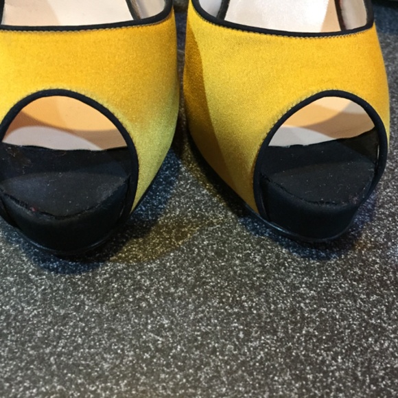 Christian Louboutin Mustard-Gold and Black Heels - Picture 6 of 16